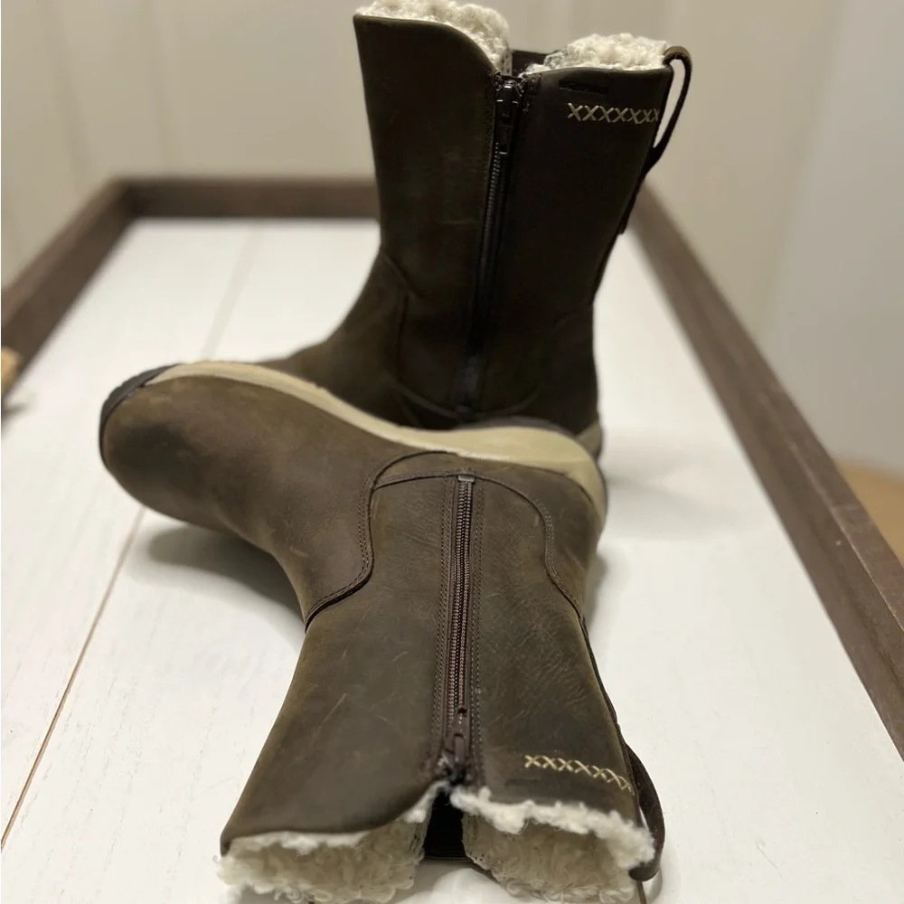 Merrel Women’s Waterproof Encore 4 Tall Zip Polar Brown Winter Boots Sz 6